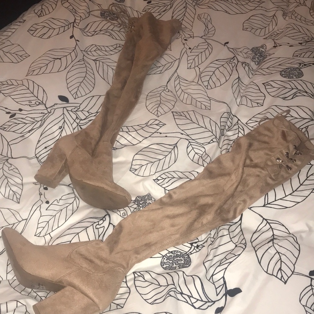 LIKE NEW Charlotte Russe  RIMA-03 thigh high boot